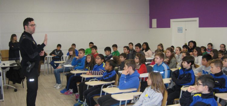 Charla en 5º sobre acoso escolar Charla en 5º sobre acoso escolar