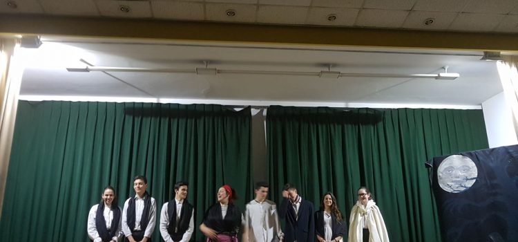 Teatralizaciones en la ESO. El Lazarillo y Bodas de sangre. Teatralizaciones en la ESO. El Lazarillo y Bodas de sangre.