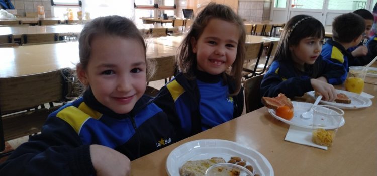 Desayuno saludable en Primer Ciclo Desayuno saludable en Primer Ciclo