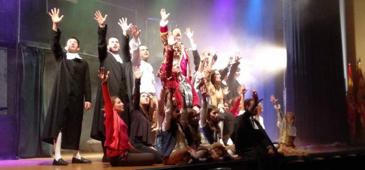 Los alumnos de LSM en el musical “Estrellas” Los alumnos de LSM en el musical “Estrellas”